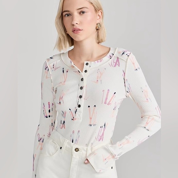 NEW FreePeople Movement Rally Printed
Layer Long Sleeve - Picture 1 of 13